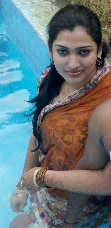 desi nude indian|Nude Indian sex photos